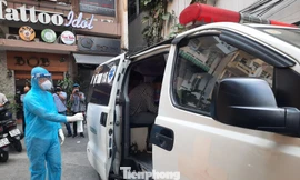 Phong toả quán cà phê trên phố Bùi Viện liên quan ca mắc COVID -19