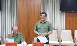 Giám đốc Công an TPHCM báo cáo Bộ Công an quá trình thực hiện chuyển trụ sở Trại tạm giam cũ sang trụ sở Trại tạm giam mới ở huyện Củ Chi. Ảnh CA