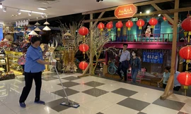 Chợ 'ngầm' dưới lòng đất TPHCM đìu hiu vắng khách