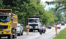 Hàng trăm ô tô kinh doanh vận tải vi phạm tốc độ bị thu hồi phù hiệu