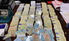 Theo đặt hàng của "khách hàng", đường dây giấy tờ giả liên tỉnh đã làm giả hàng vạn văn bằng, chứng chỉ, tài liệu, giấy tờ của cơ quan, tổ chức