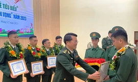 Tuyên dương Gương mặt trẻ tiêu biểu, triển vọng Bộ đội Biên phòng TT-Huế