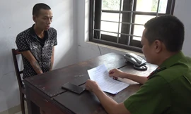 Đối tượng mang 7 tiền án trà trộn phụ huynh trộm tài sản tại trường học