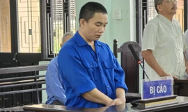 Giáo viên lừa ‘chạy’ trường, chiếm đoạt hơn 2 tỷ đồng để chơi vé số 