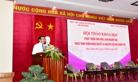 Phát huy giá trị văn hóa, sức mạnh con người Huế