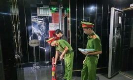 Liên tiếp đình chỉ nhiều quán karaoke lớn ở Huế