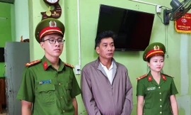 Hai lần thuê ô tô đem cầm cố 