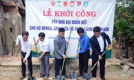 Tuổi trẻ Đại học Huế xây nhà nhân ái tặng gia đình sinh viên khó khăn