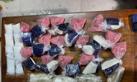 Triệt phá đường dây ma túy tàng trữ cả súng đạn ở TP.Huế