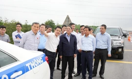Phương tiện tăng nhanh so dự báo thiết kế, tuyến cao tốc Cam Lộ - La Sơn cần mở rộng 4 làn xe 