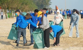 Thành Đoàn Huế phát động 5 tuần cao điểm Chủ nhật xanh, làm sạch biển