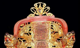 Chiêm ngưỡng 4 hiện vật triều Nguyễn