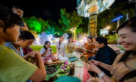 Về Huế trải nghiệm miền sen Ngự