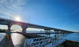 Ảnh đập ngăn mặn giữ ngọt lớn nhất Đông Nam Á tại Huế trước thời điểm đại tu cấp bách