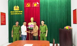 Shipper bất ngờ nhận lại tài sản đánh rơi 