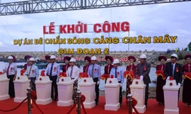 TT-Huế khởi công xây dựng đê biển chắn sóng trị giá 757 tỷ đồng