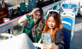 Hệ thống xe buýt 2 tầng chuẩn quốc tế đầu tiên phục vụ du khách tại Huế có gì đặc biệt?