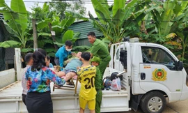 TT-Huế đóng chợ, cấm dân ra đường, cho học sinh nghỉ học 2 ngày tránh bão số 4