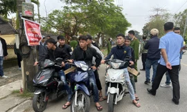 Khởi tố 34 đối tượng vác hung khí rượt chém người tại Huế