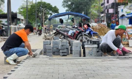 Phố đi bộ gần 100 tỷ đồng tại Huế sắp tổ chức chào năm mới giờ vẫn ngổn ngang 