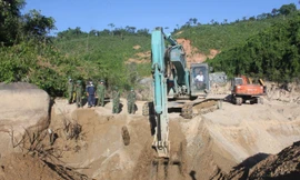 Hoạt động tìm kiếm nạn nhân mất tích tại Rào Trăng 3 bất ngờ tạm dừng