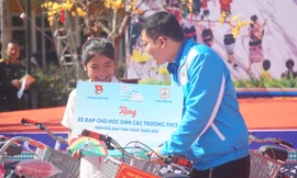 Xuân đoàn kết, Tết thắm tình quân dân