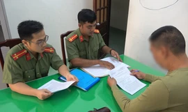 Bố bị xử lý vi phạm nồng độ cồn, con lên Facebook đăng nội dung xúc phạm cảnh sát giao thông