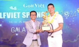 Diễn viên Bình Minh đoạt cup Rồng vàng tại giải GolfViet Spring Cup 2024