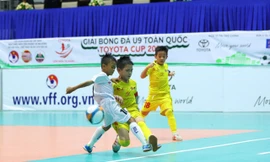 Gia Bảo Hải Dương và Sông Lam Nghệ An đấu chung kết Giải U9 toàn quốc 