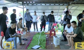 Khởi tố 12 đối tượng trong vụ đánh bạc lớn tại Quảng Trị