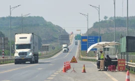 Cấm xe khách 30 chỗ, xe tải từ 6 trục đi trên cao tốc Cam Lộ - La Sơn