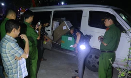Trong vòng 20 phút, bắt 3 vụ vận chuyển hàng lậu trên quốc lộ 