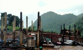 Cháy nhà trong đêm ở Quảng Trị, 2 cha con thương vong