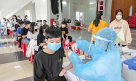 Tạm dừng tiêm vắc xin phòng COVID-19 tại thành phố Đông Hà