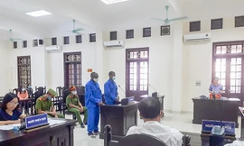 Tử hình 2 người nước ngoài vận chuyển gần 14 kg ma tuý