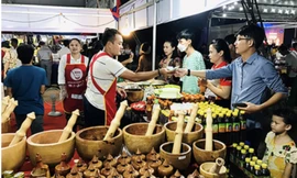 Gần 200 doanh nghiệp của 3 nước tham gia hội chợ Xuyên Á tại Quảng Trị 