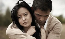 Mãi anh không ly dị vợ để đến với tôi