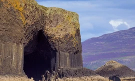 Hang động phát tiếng vang bí ẩn trong nhiều thế kỷ