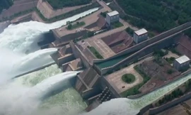 Đập Tiểu Long Để trên sông Hoàng Hà xả nước 20 ngày để đón mùa lũ