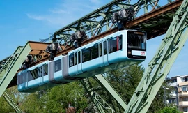 Tuyến đường sắt treo 120 năm tuổi, lâu đời nhất thế giới