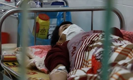 Bị sốt sau khi đi xem pháo hoa cùng người nhiễm virus corona