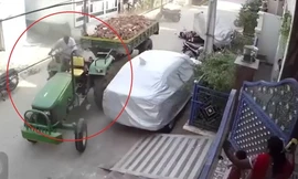 Xe máy cày đâm hàng loạt phương tiện vì tài xế bị động kinh