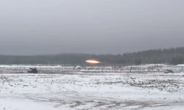 Sức mạnh hủy diệt của “lửa mặt trời” TOS-1A khi vận hành