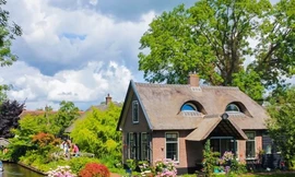 Ngôi làng không có đường đi, đẹp như xứ cổ tích ở Hà Lan