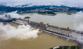 Đập Tam Hiệp kiểm soát nước lũ như thế nào?