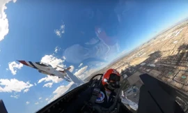 Cách Không quân Mỹ tôn vinh nhân viên y tế chống dịch COVID-19