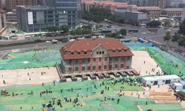 Di dời tu viện trăm tuổi trong 82 phút