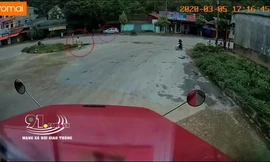 Tài xế container bỏ xe chạy trốn khi bị cảnh sát truy đuổi