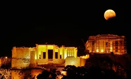 Sự biến đổi trong một ngày của thành cổ ở Hy Lạp
