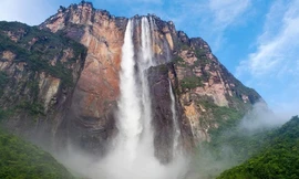 Thác nước cao nhất thế giới, nước chưa rơi xuống đã bốc hơi